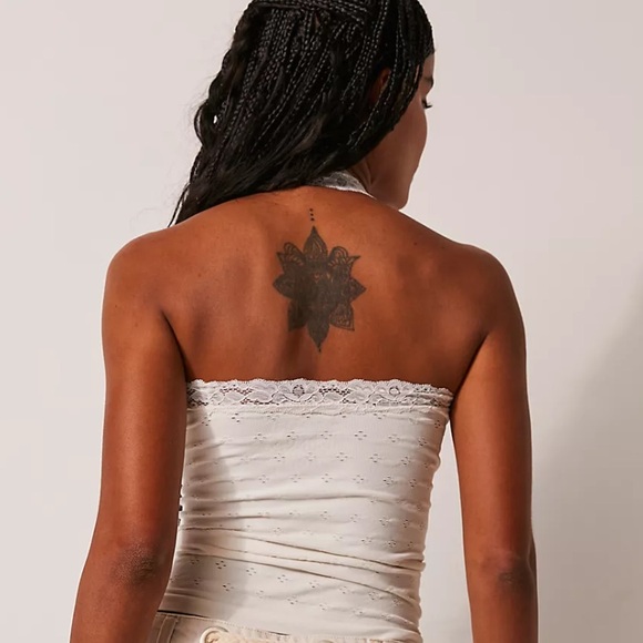 NWT Free People Eyelet Seamless Halter Top in Ivory Size M/L - Picture 4 of 7